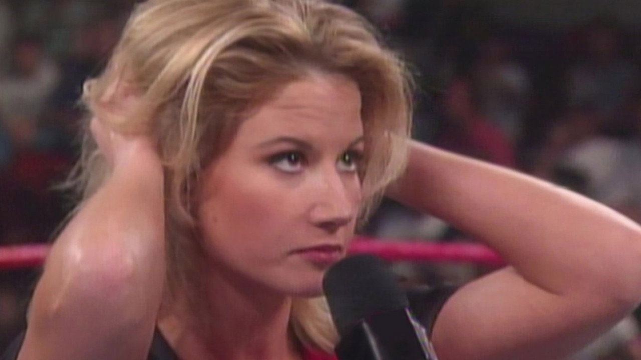 WWE Sunny