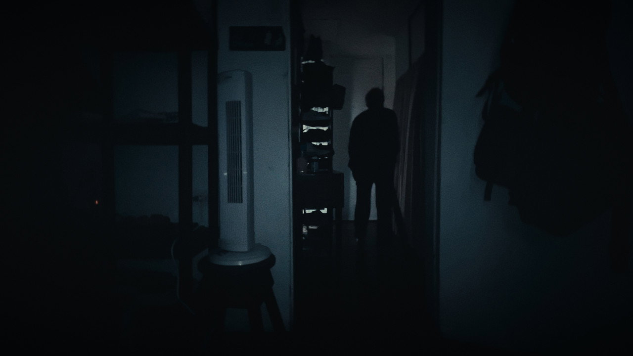 DEBAJO