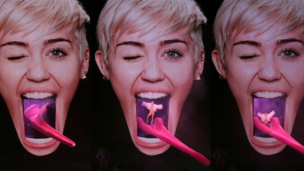 Miley Cyrus - Bangerz Tour