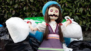 The P's Game/The Doll Has Sticky Fingers