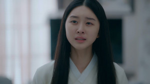 Eon Appears in Front of So-jeo