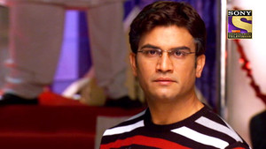 Ashutosh Asks Nidhi to Find Mallika