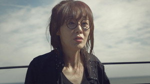 A Mysterious Woman Eun Ji Helps Ji Won
