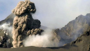 Sakurajima: Life Under the Ashes