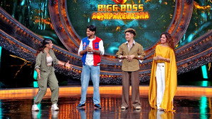 Agnipareeksha: Two Special Guests Onstage