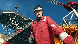 Plateforme pétrolière dans le golf